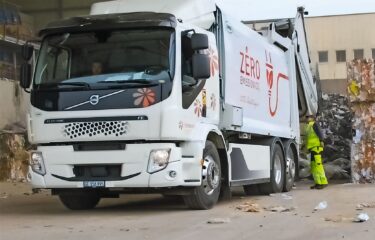 Bekenntnis zur nachhaltigen Abfallwirtschaft: Dazu gehören auch elektrisch betriebene LKW. © Helvetia Environnement