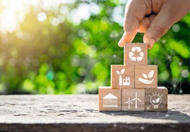 Insurers are also placing increasing emphasis on ESG criteria among their customers. © Depositphotos.com