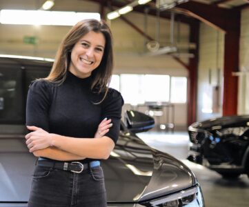 Hat mit ihrem Start-up ein neues Geschäftsmodell in den Automobilmarkt gebracht: Léa Miggiano. © Carvolution