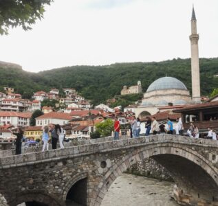 La dinamica città di Prizren dimostra che l'economia del Kosovo funziona. Adelisa Salaji Kalajdzini