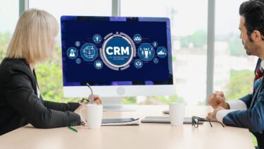 L'integrazione di un sistema CRM in un panorama IT esistente pone delle sfide soprattutto alle medie imprese. © BiancoBlue / Depositphotos.com