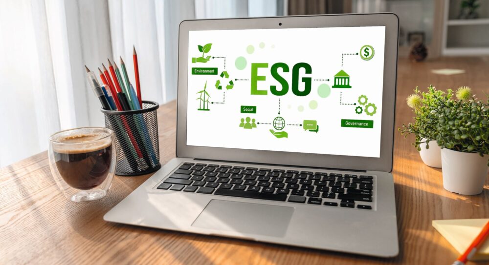 According to surveys, almost all companies take ESG criteria into account for future investments. BiancoBlue / Depositphotos.com